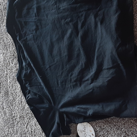 BNWT Hogwarts alumni tie tshirt xl - Picture 8 of 11